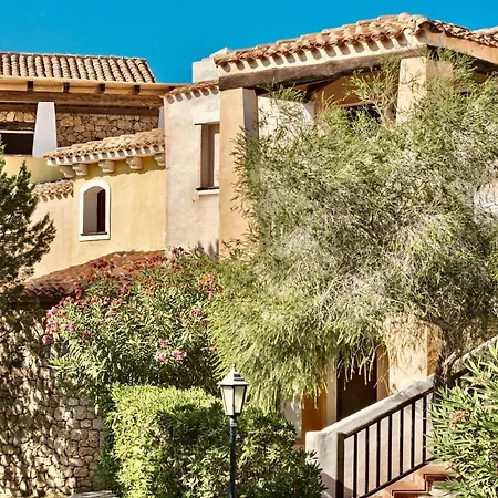 Lejlighedshotel Con Piscina A Liscia Di Vacca, 350 Mt Dal Mare, 3 Km Da Porto Cervo