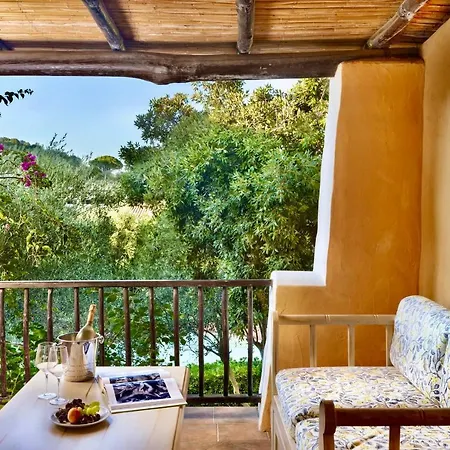 Con Piscina A Liscia Di Vacca, 350 Mt Dal Mare, 3 Km Da Porto Cervo リーシャ・ディ・ヴァッカ