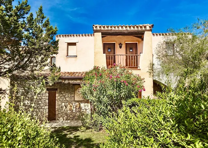 アパートホテル Con Piscina A Liscia Di Vacca, 350 Mt Dal Mare, 3 Km Da Porto Cervo
